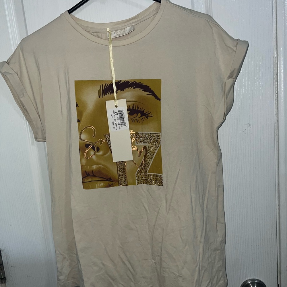 Stylish Cream Graphic Tee